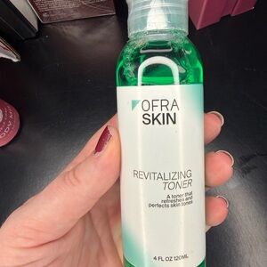 Revitalizing Toner - Green